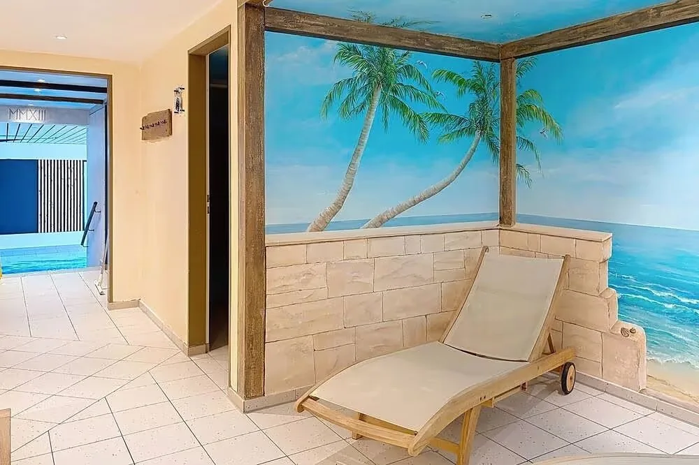Hallenbad im Haus Brünnstein