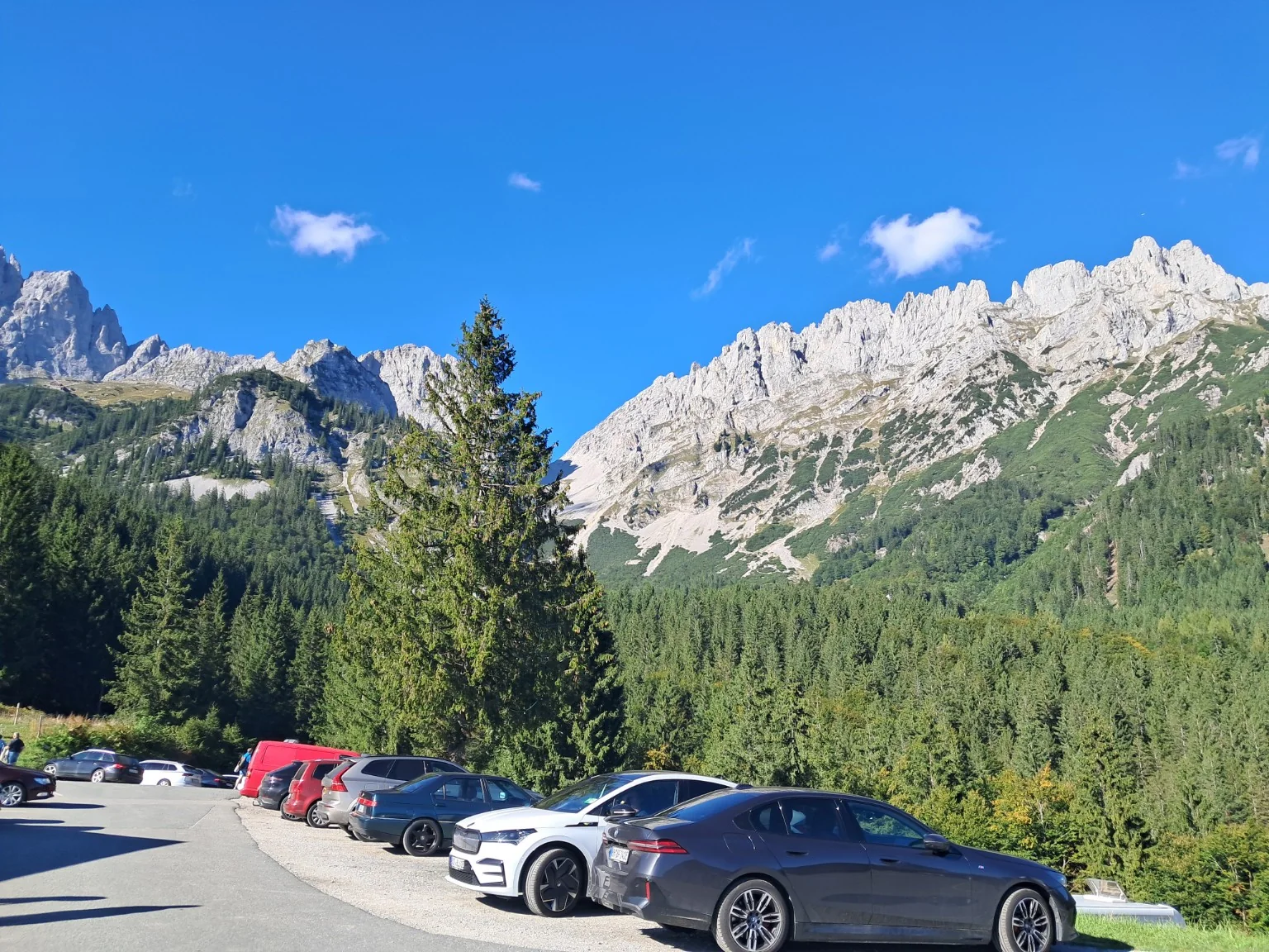 Bergpanorama in der Alpenregion